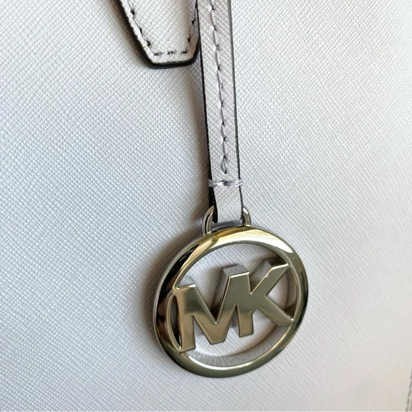 Michael Kors Gilly XL Drawstring Tote Saffiano Leather in Lavender Mist Color - Picture 8 of 12